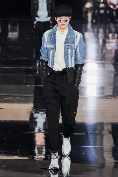 Look 55